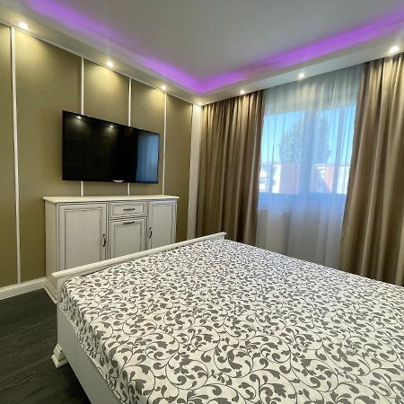 White Residence ไกรโอวา ภายนอก รูปภาพ