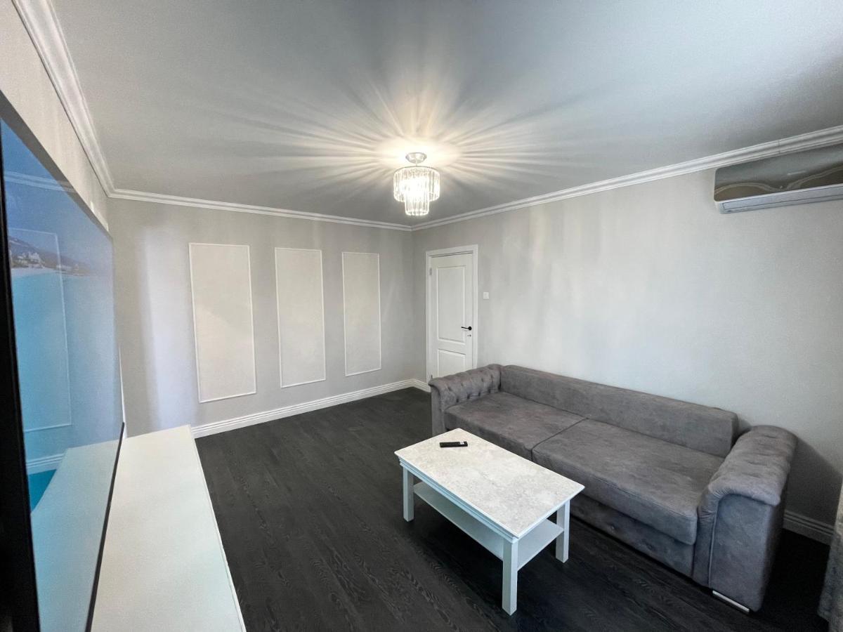 White Residence ไกรโอวา ภายนอก รูปภาพ